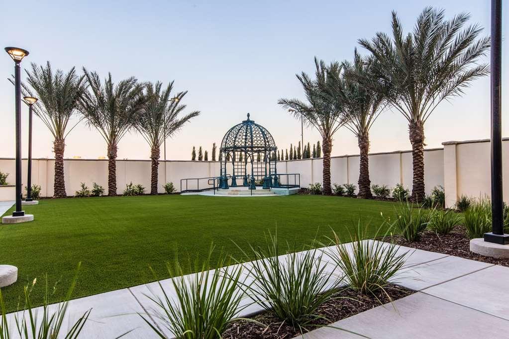 Hyatt Place Delano Exteriér fotografie