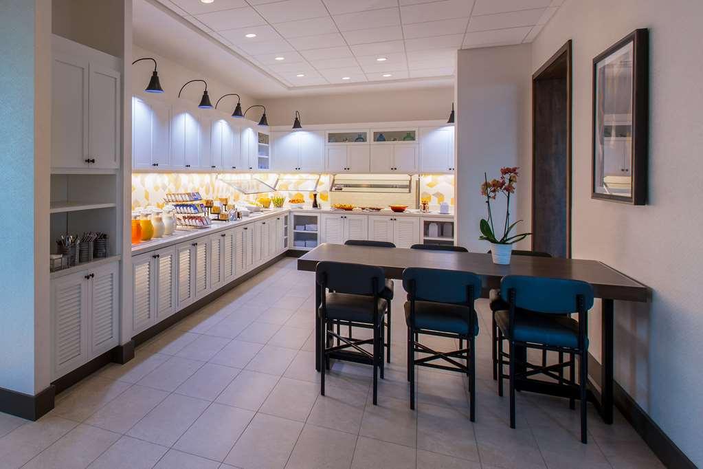 Hyatt Place Delano Restaurace fotografie